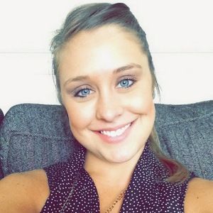 Meet your Posher, Caitlin